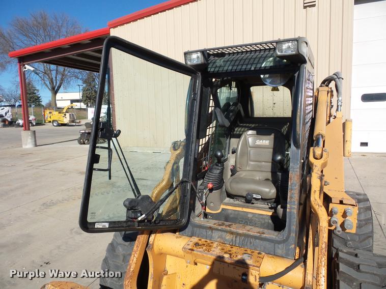 image for item J1612 2010 Case 450 Series II skid steer