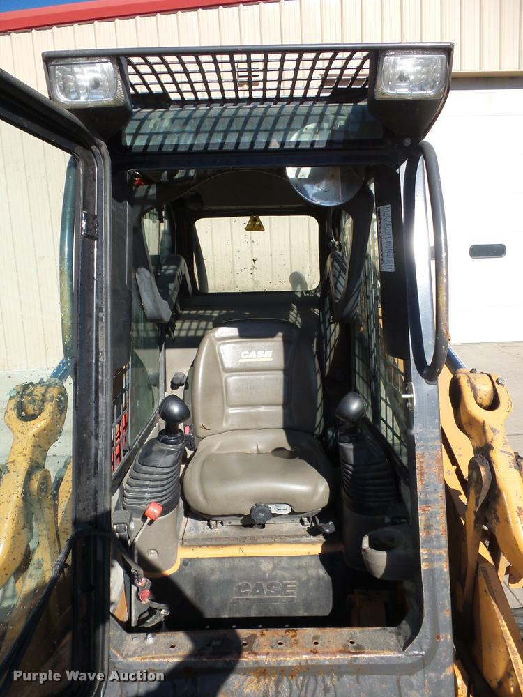 image for item J1612 2010 Case 450 Series II skid steer
