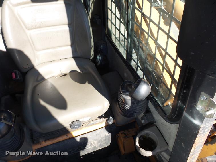 image for item J1612 2010 Case 450 Series II skid steer