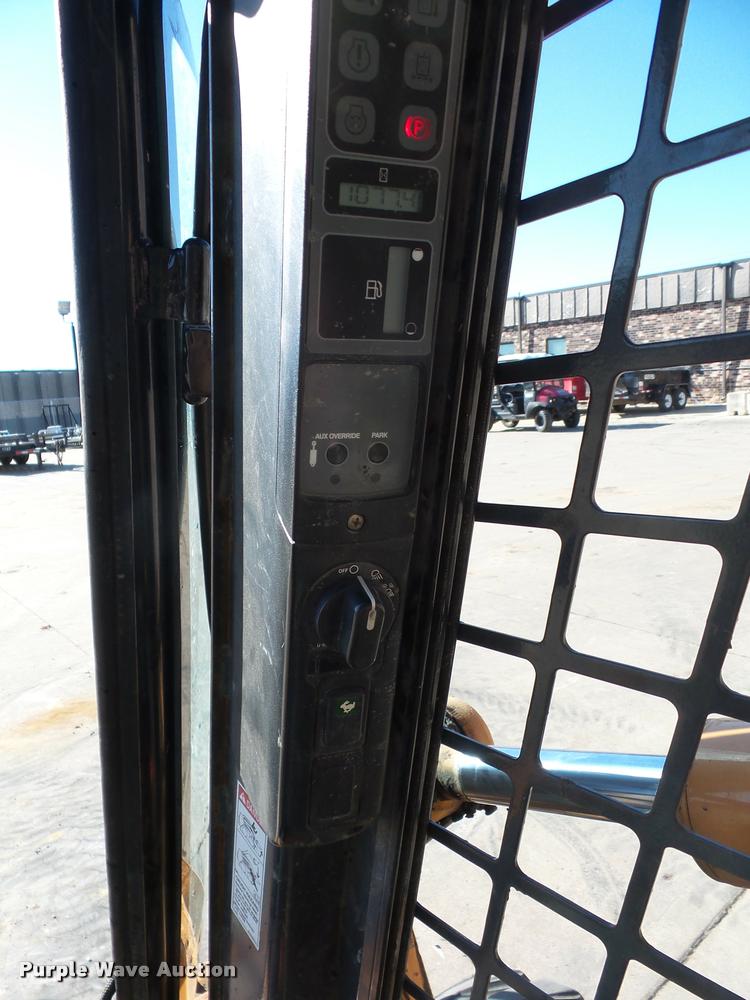 image for item J1612 2010 Case 450 Series II skid steer