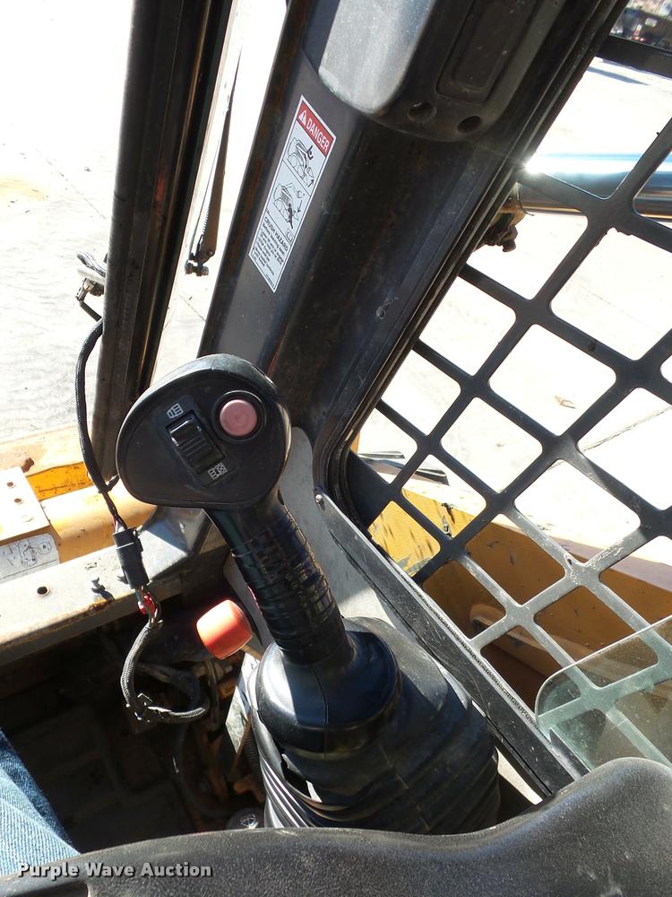 image for item J1612 2010 Case 450 Series II skid steer