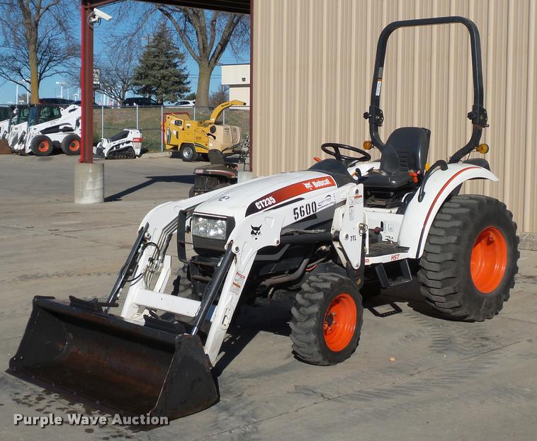 image for item J1614 Bobcat CT235 MFWD tractor