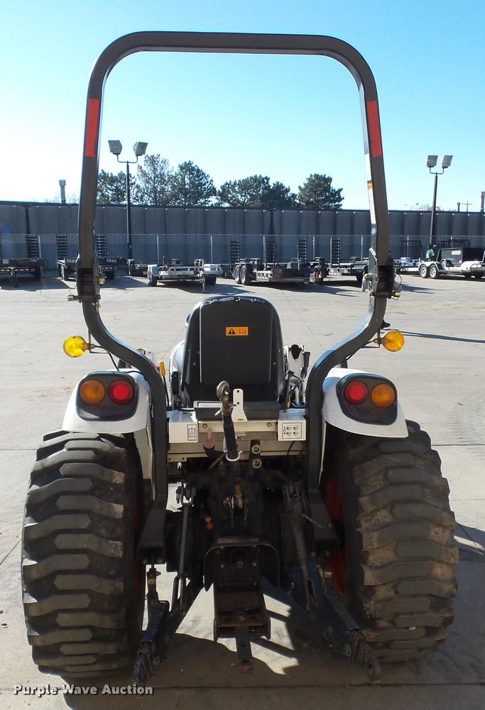 image for item J1614 Bobcat CT235 MFWD tractor