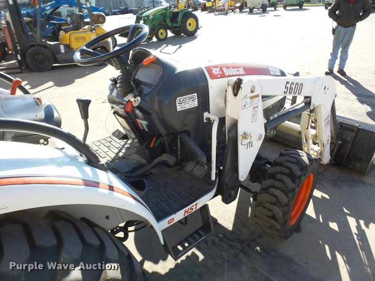 image for item J1614 Bobcat CT235 MFWD tractor