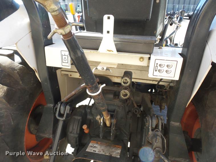 image for item J1614 Bobcat CT235 MFWD tractor