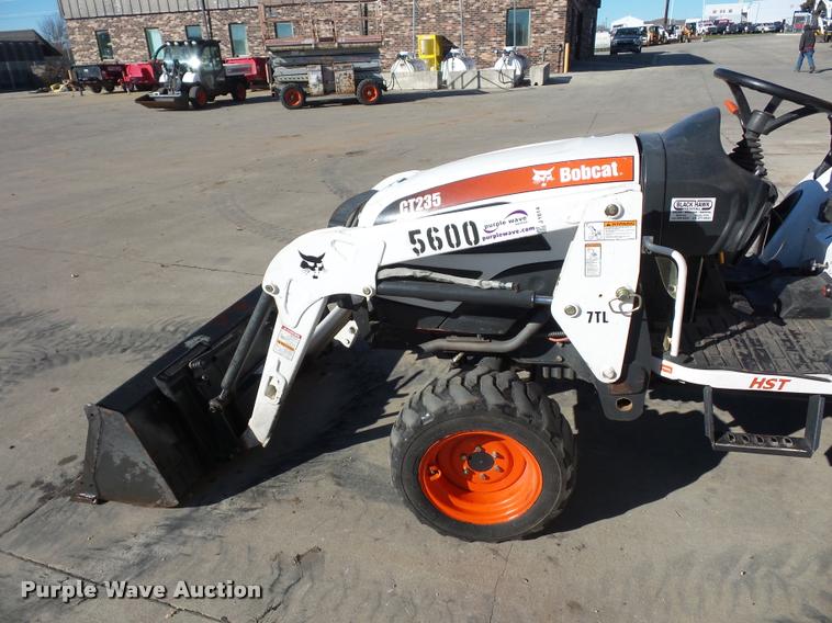image for item J1614 Bobcat CT235 MFWD tractor