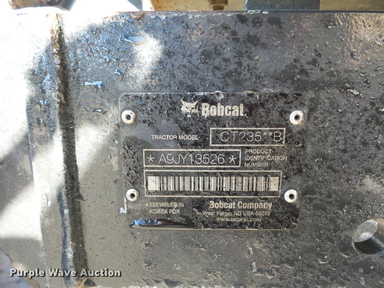 image for item J1614 Bobcat CT235 MFWD tractor