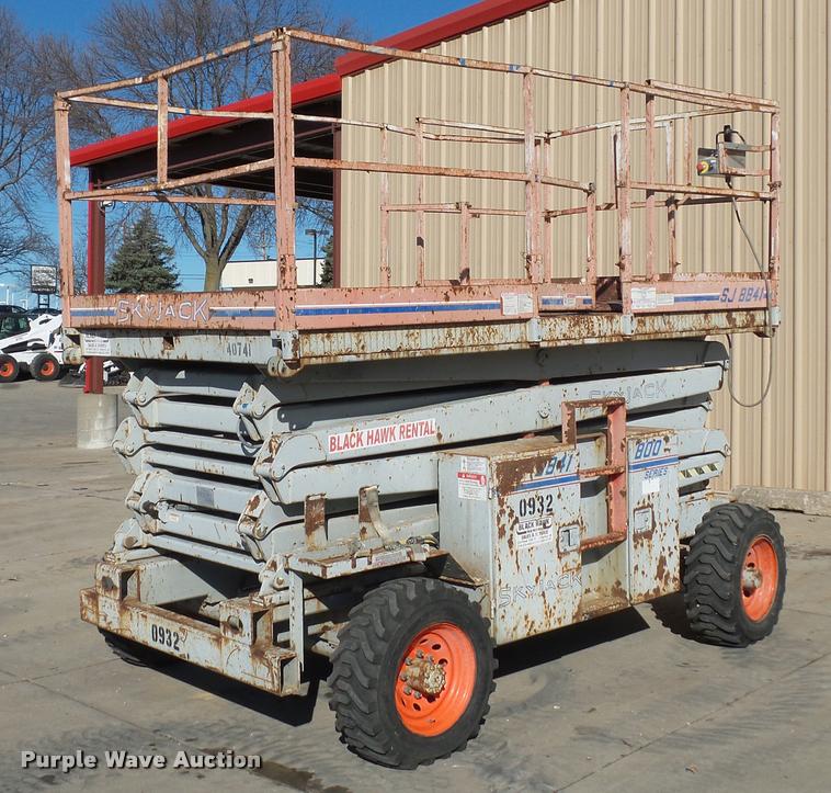 image for item J1615 1997 Skyjack 8841 scissor lift