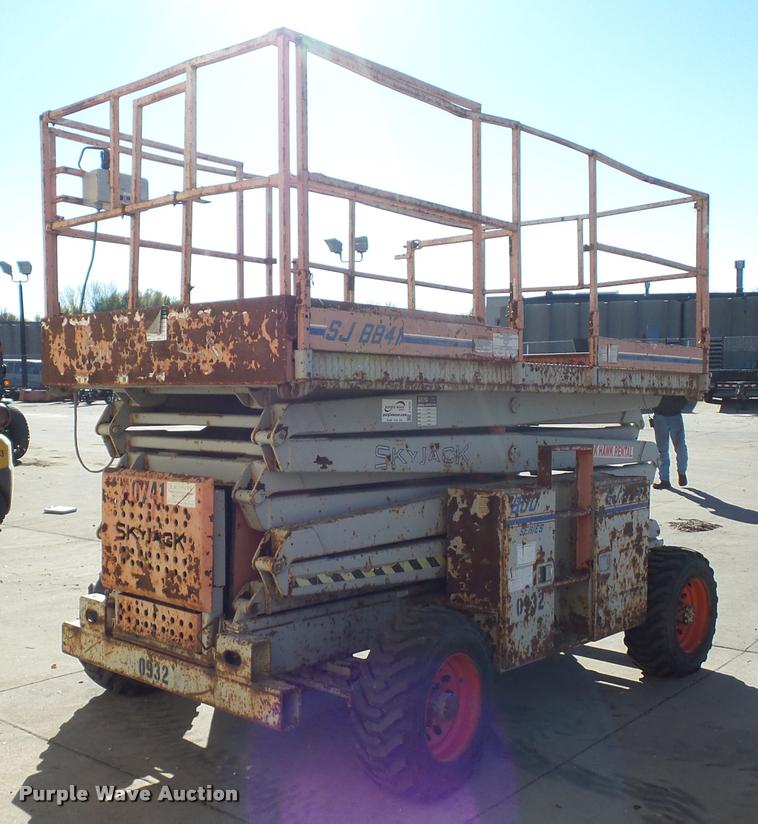 image for item J1615 1997 Skyjack 8841 scissor lift