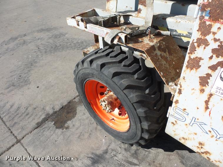 image for item J1615 1997 Skyjack 8841 scissor lift