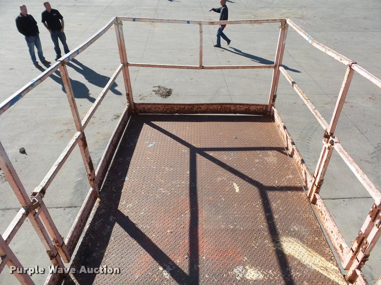 image for item J1615 1997 Skyjack 8841 scissor lift