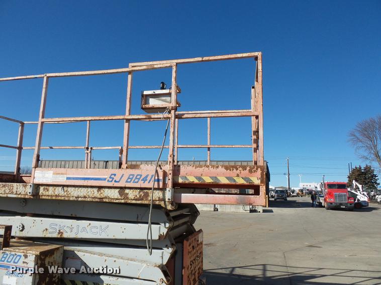 image for item J1615 1997 Skyjack 8841 scissor lift