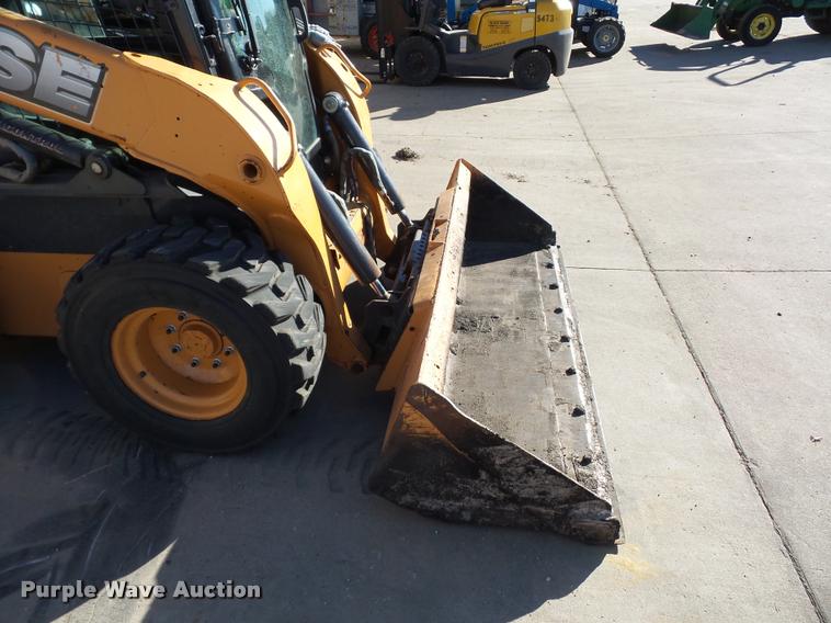 image for item J1616 2011 Case SV250 skid steer