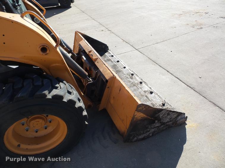 image for item J1616 2011 Case SV250 skid steer