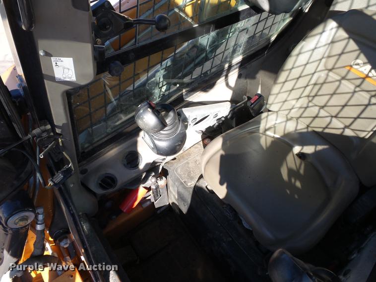 image for item J1616 2011 Case SV250 skid steer