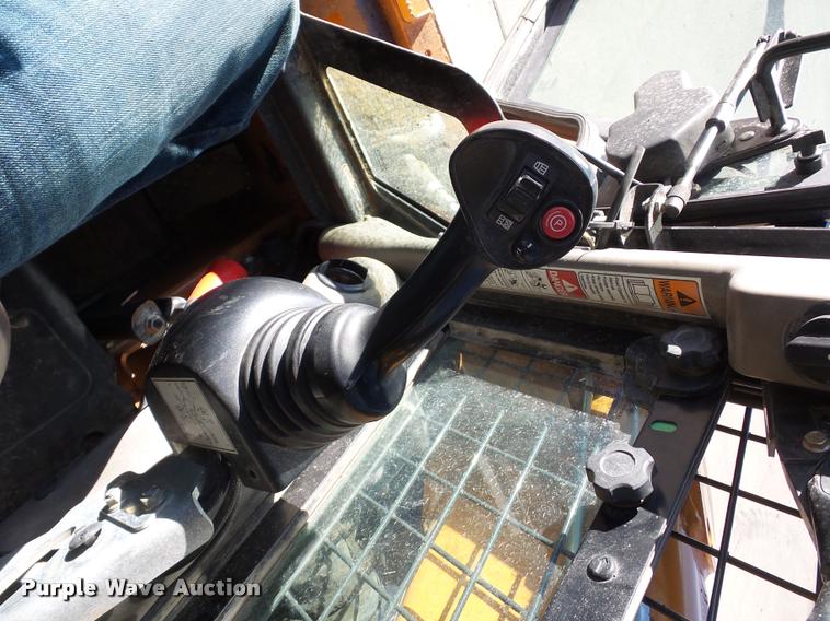 image for item J1616 2011 Case SV250 skid steer