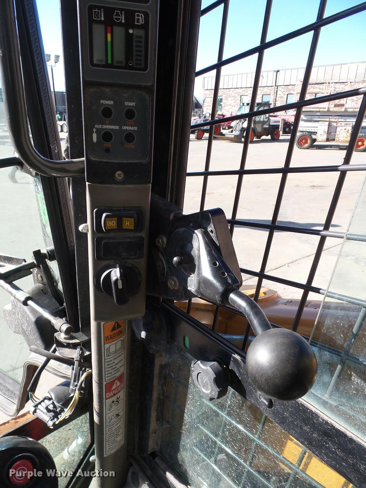 image for item J1616 2011 Case SV250 skid steer