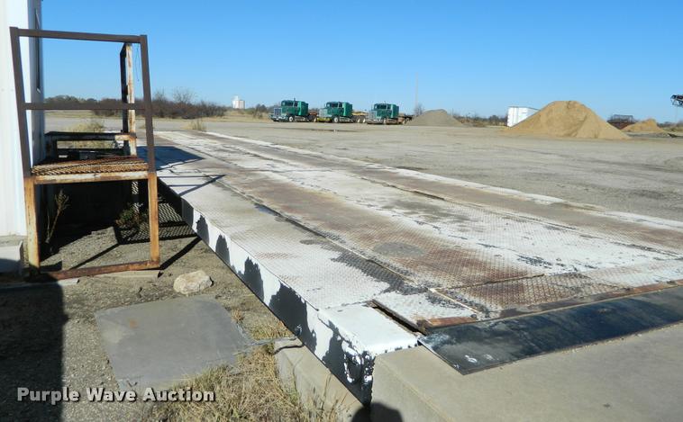 image for item J5027 Cardinal 210 scale