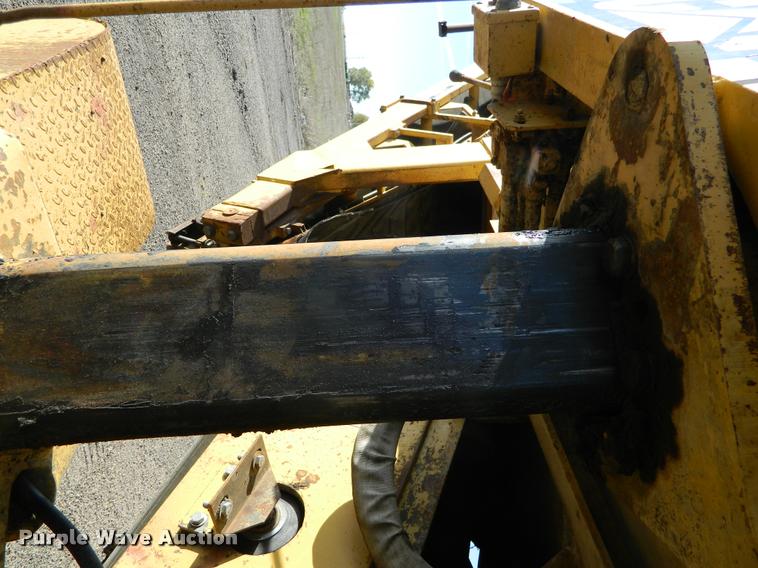 image for item J5061 1995 Caterpillar PR450 Roto-Mill pavement profiler