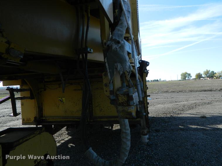 image for item J5061 1995 Caterpillar PR450 Roto-Mill pavement profiler