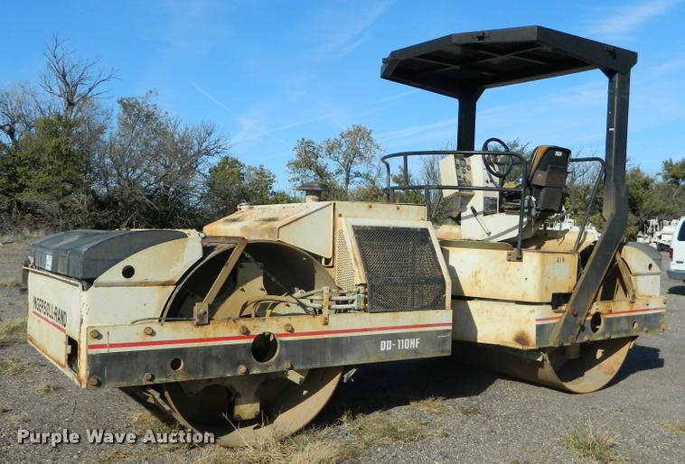 image for item J5063 2000 Ingersoll Rand DD110HF double drum vibratory roller