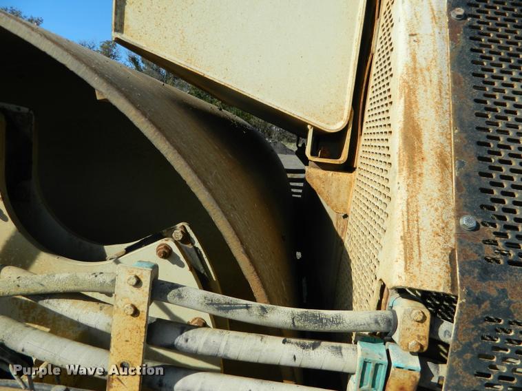 image for item J5063 2000 Ingersoll Rand DD110HF double drum vibratory roller