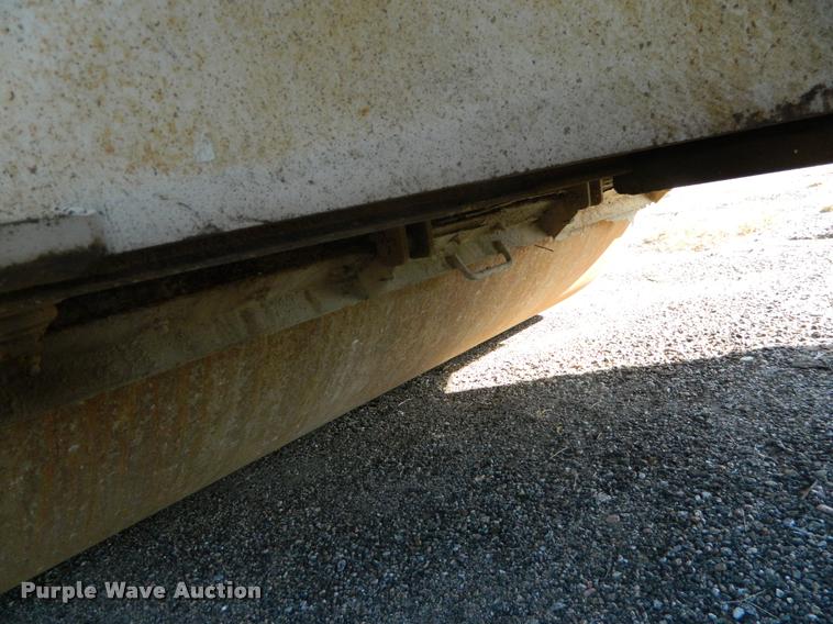 image for item J5063 2000 Ingersoll Rand DD110HF double drum vibratory roller