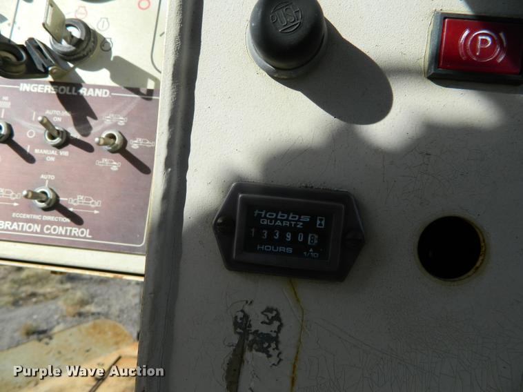 image for item J5063 2000 Ingersoll Rand DD110HF double drum vibratory roller