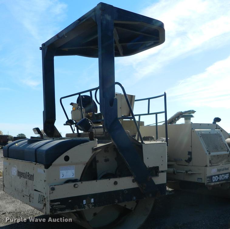 image for item J5064 2002 Ingersoll Rand DD110HF double drum vibratory roller