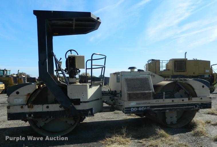 image for item J5067 2001 Ingersoll Rand DD110HF double drum vibratory roller