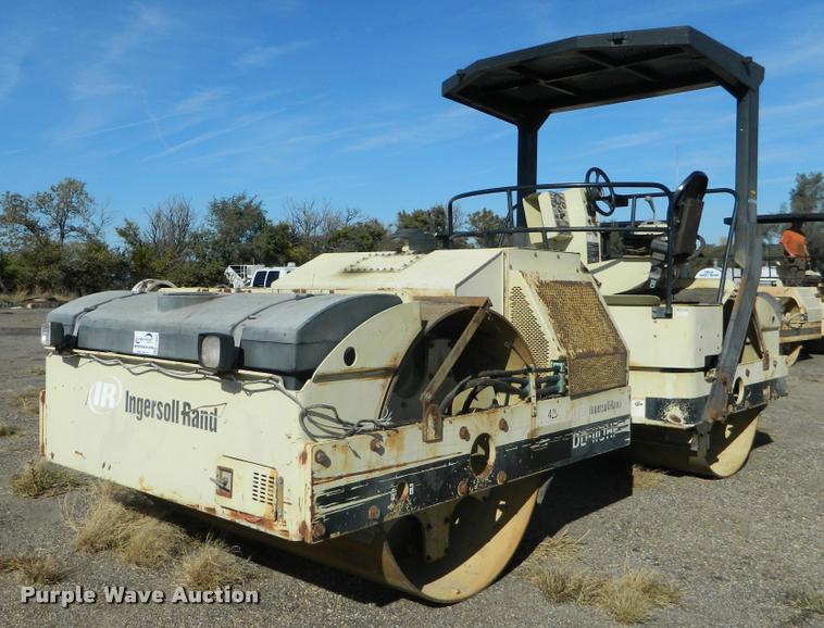 image for item J5067 2001 Ingersoll Rand DD110HF double drum vibratory roller
