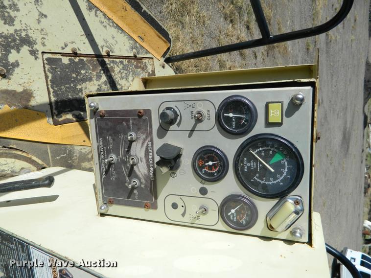 image for item J5067 2001 Ingersoll Rand DD110HF double drum vibratory roller