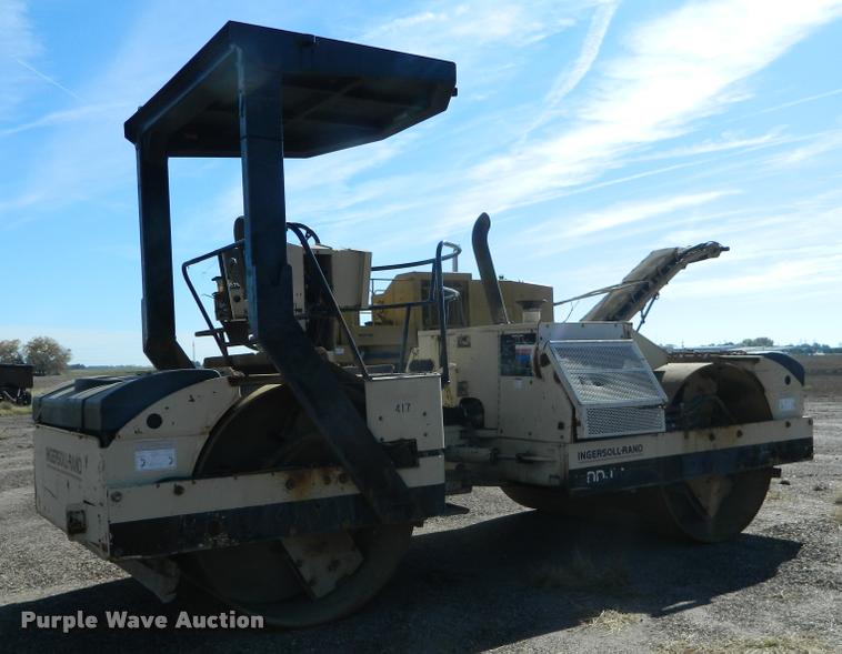 image for item J5068 1999 Ingersoll Rand DD110 double drum vibratory roller