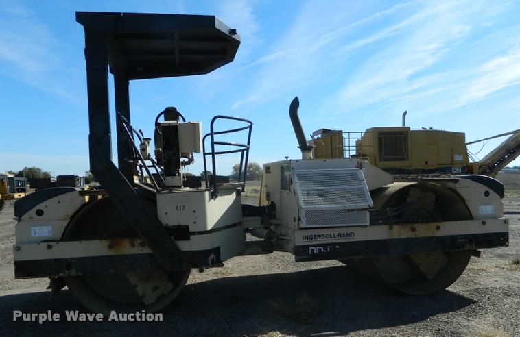 image for item J5068 1999 Ingersoll Rand DD110 double drum vibratory roller
