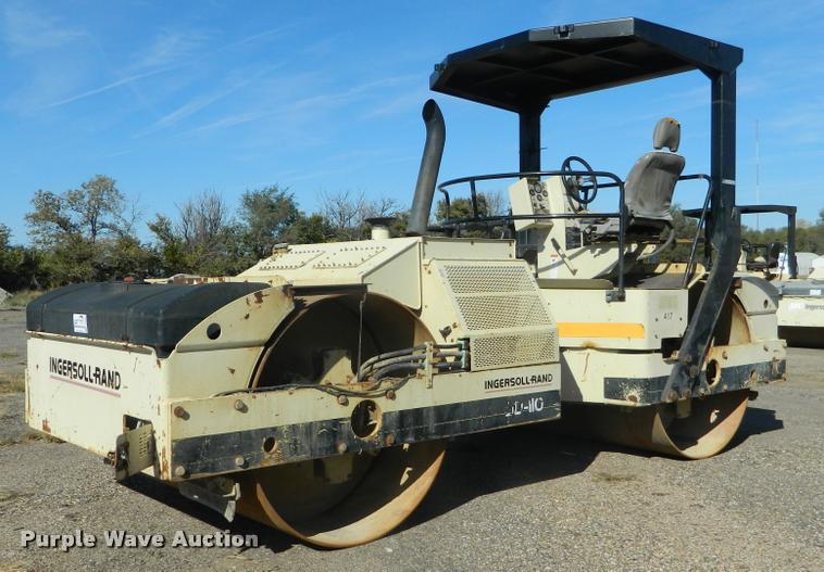 image for item J5068 1999 Ingersoll Rand DD110 double drum vibratory roller