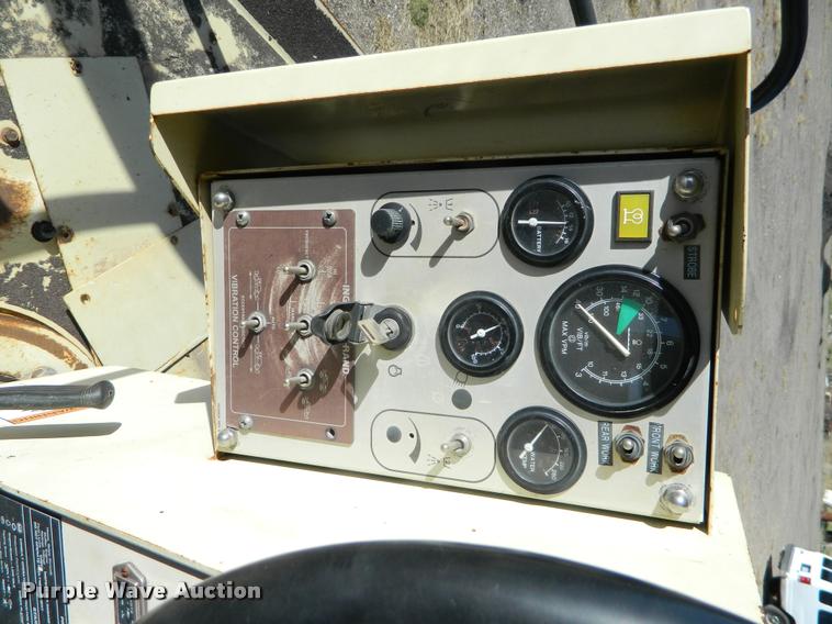 image for item J5068 1999 Ingersoll Rand DD110 double drum vibratory roller