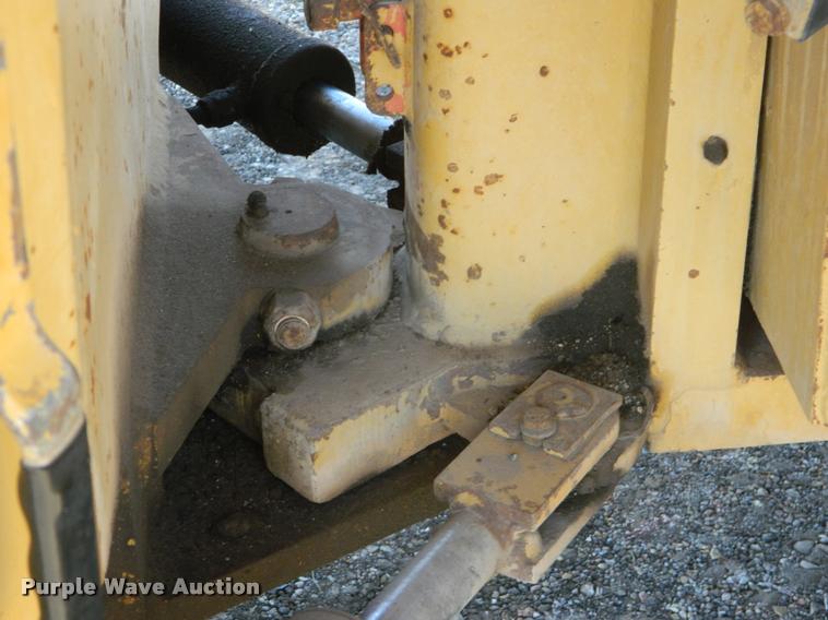 image for item J5071 1996 Caterpillar CB634 double drum vibratory roller