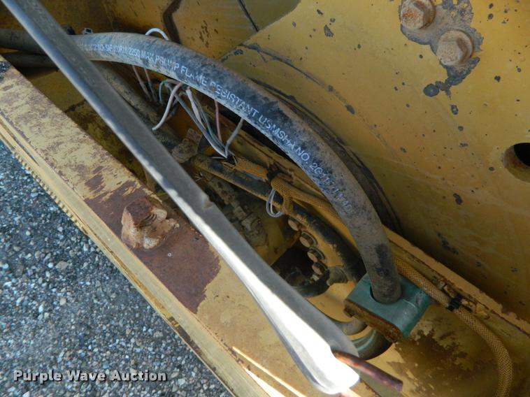 image for item J5071 1996 Caterpillar CB634 double drum vibratory roller