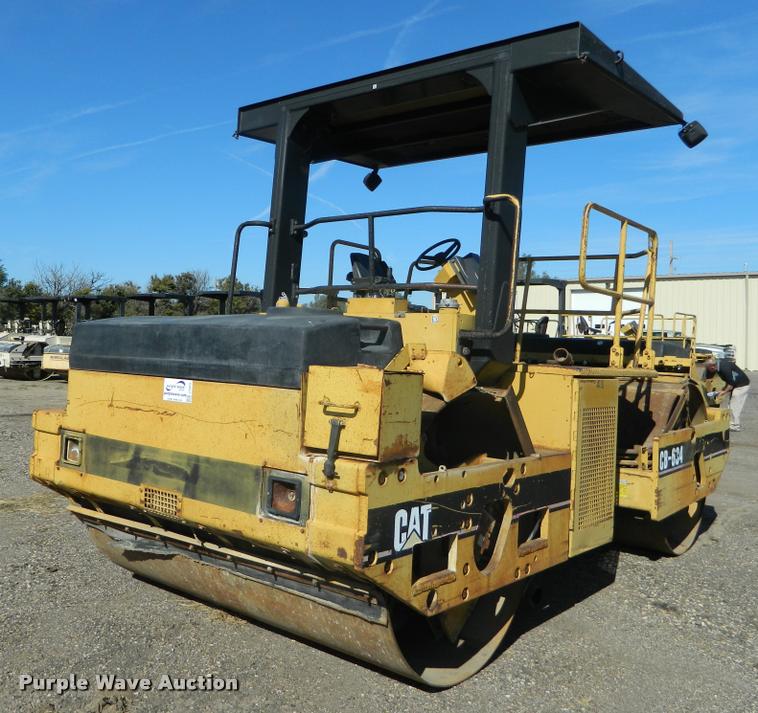 image for item J5072 1996 Caterpillar CB634 double drum vibratory roller