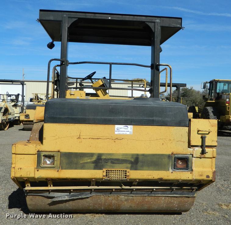 image for item J5072 1996 Caterpillar CB634 double drum vibratory roller