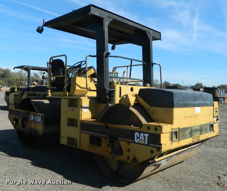 image for item J5072 1996 Caterpillar CB634 double drum vibratory roller