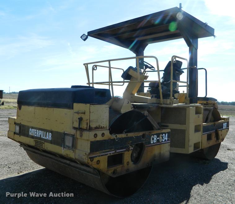 image for item J5072 1996 Caterpillar CB634 double drum vibratory roller