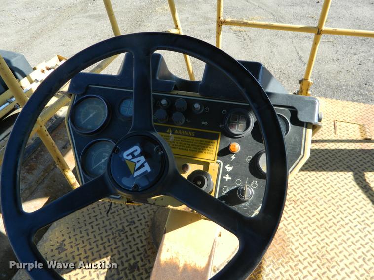 image for item J5072 1996 Caterpillar CB634 double drum vibratory roller