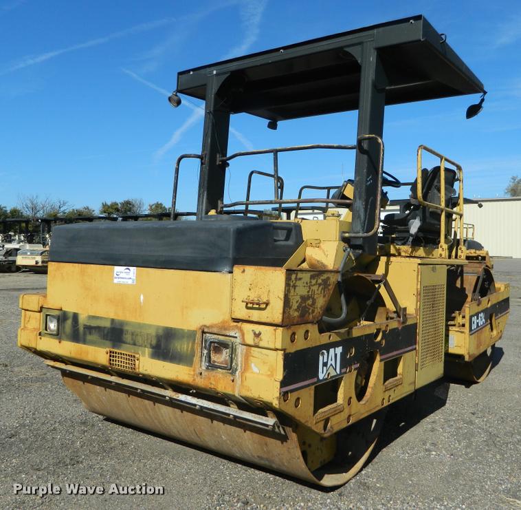 image for item J5073 1996 Caterpillar CB634 double drum vibratory roller