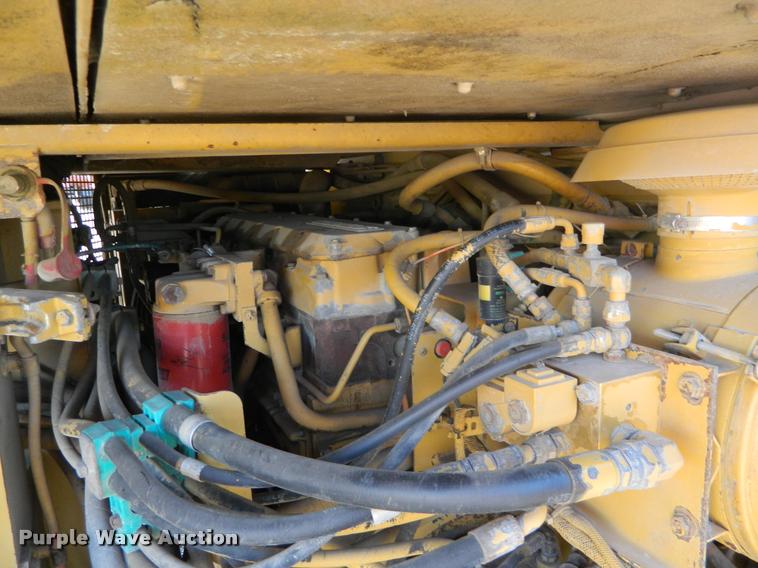 image for item J5073 1996 Caterpillar CB634 double drum vibratory roller