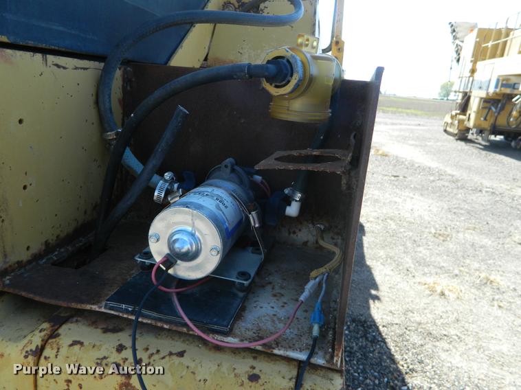 image for item J5073 1996 Caterpillar CB634 double drum vibratory roller