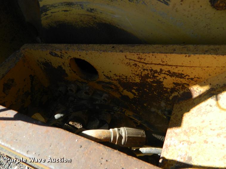 image for item J5073 1996 Caterpillar CB634 double drum vibratory roller