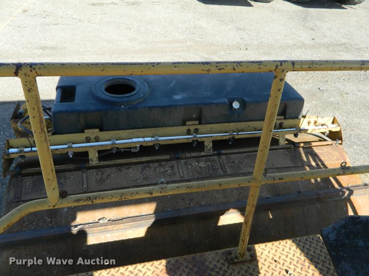 image for item J5073 1996 Caterpillar CB634 double drum vibratory roller