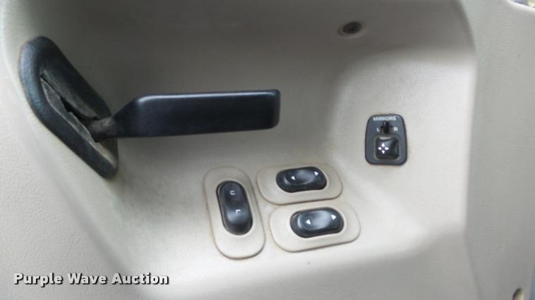 image for item J5729 2008 Sterling L9500 dump truck