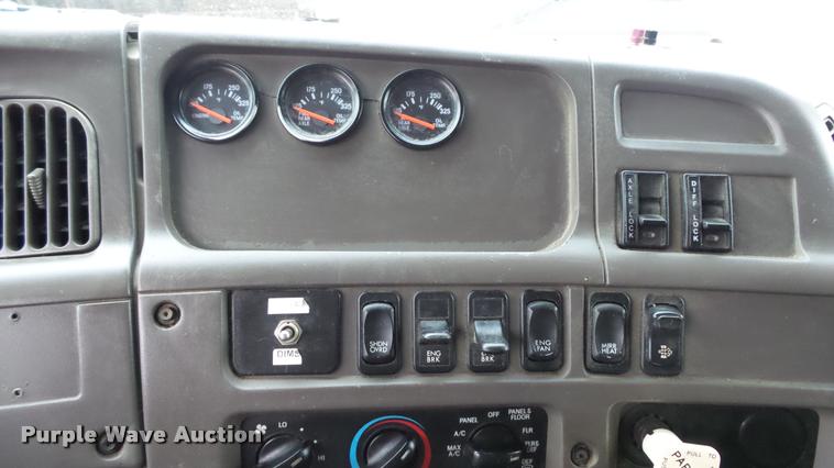 image for item J5729 2008 Sterling L9500 dump truck